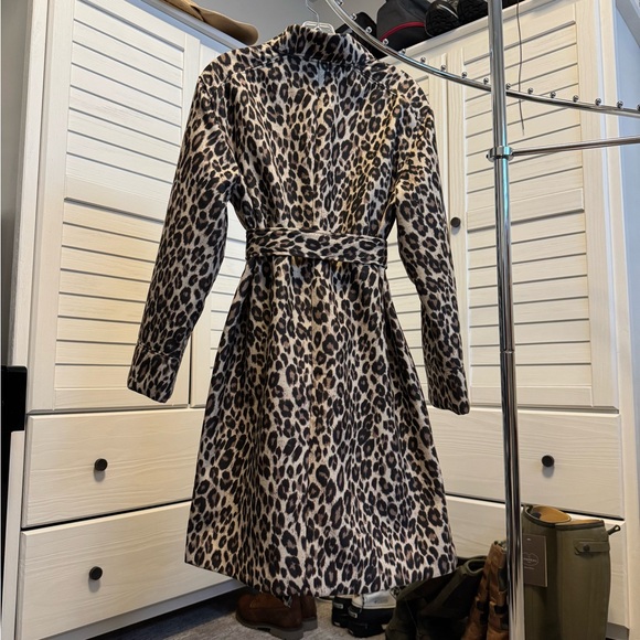 Like New! Leopard Print Coat. Size L - Picture 2 of 2